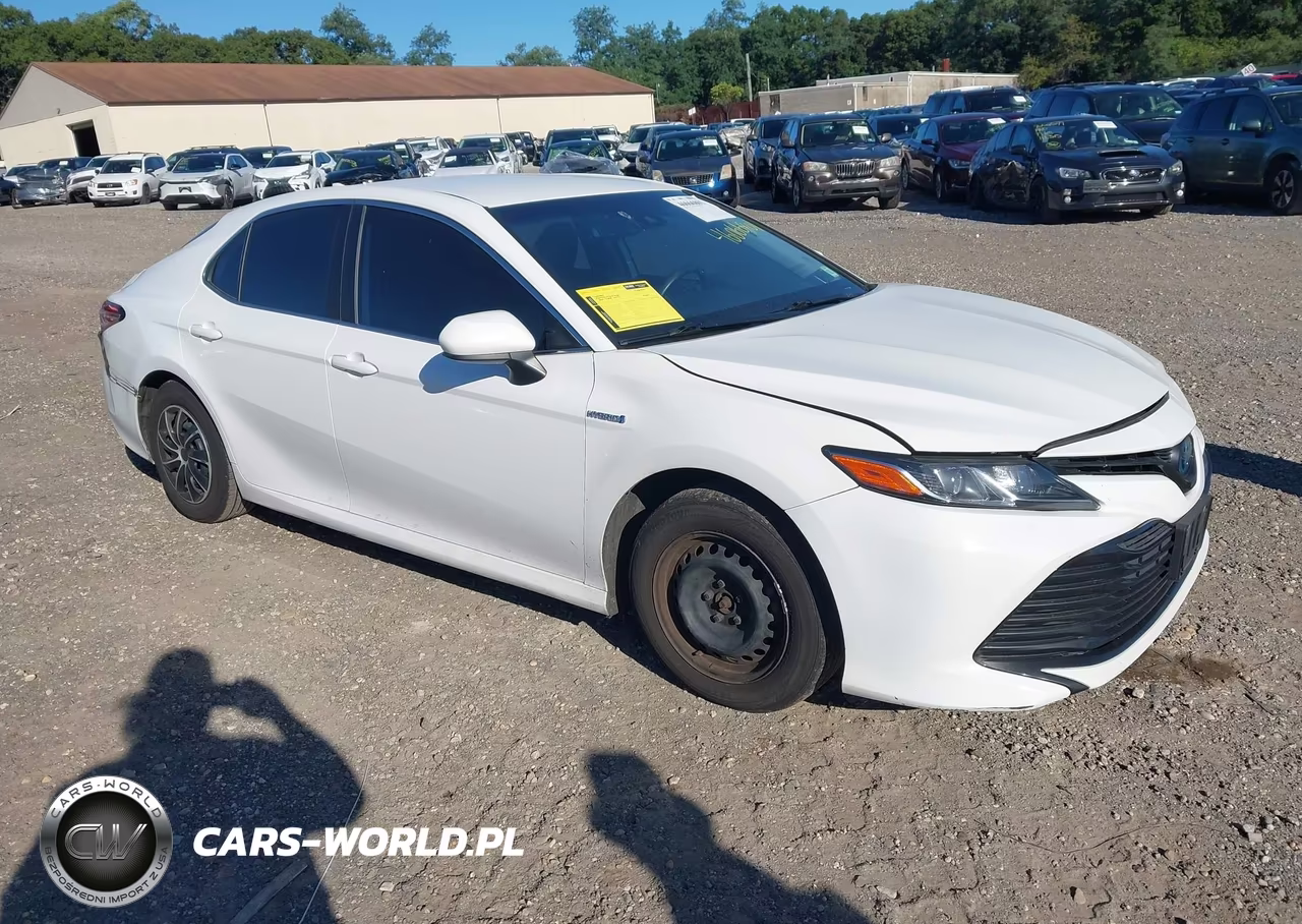 2020 Toyota Camry Le Hybrid