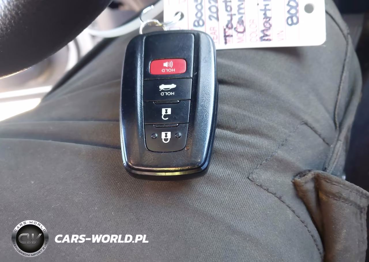 2020 Toyota Camry Le Hybrid VIN:4T1C31AK1LU545353 - 11