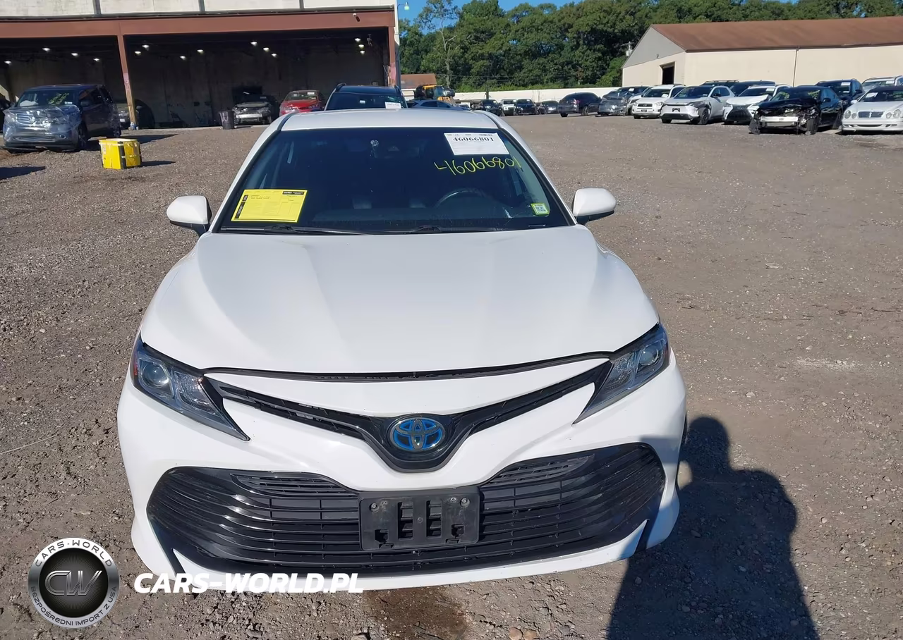 2020 Toyota Camry Le Hybrid VIN:4T1C31AK1LU545353 - 12