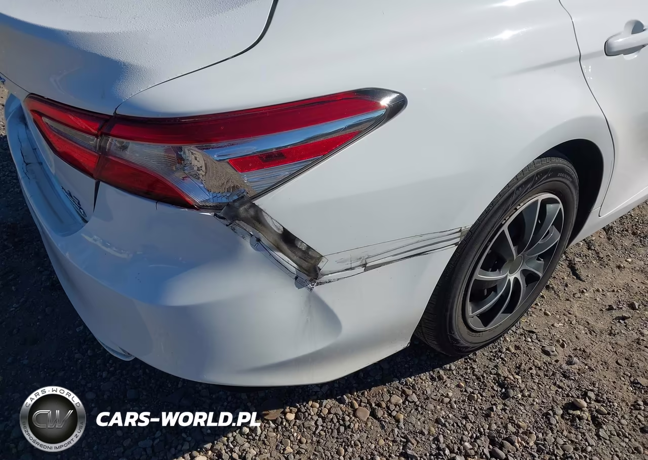 2020 Toyota Camry Le Hybrid VIN:4T1C31AK1LU545353 - 6