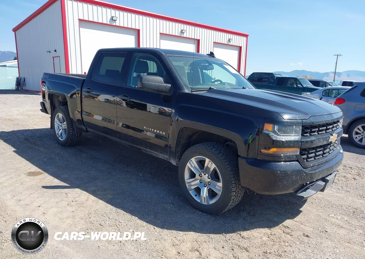 2018 Chevrolet Silverado 1500 Custom
