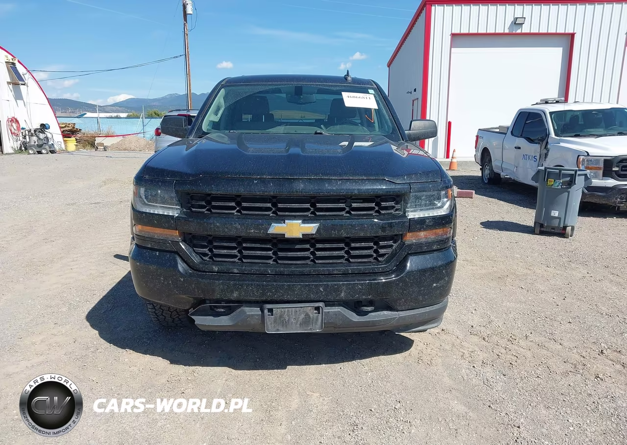 2018 Chevrolet Silverado 1500 Custom VIN:3GCUKPEC3JG465196 - 12