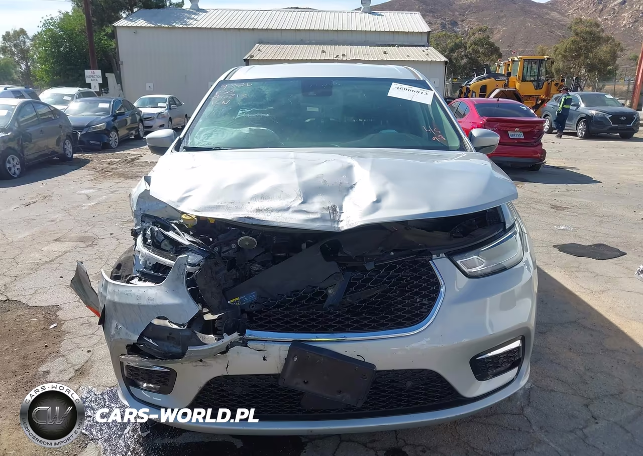 2023 Chrysler Pacifica Touring L VIN:2C4RC1BG2PR531537 - 12