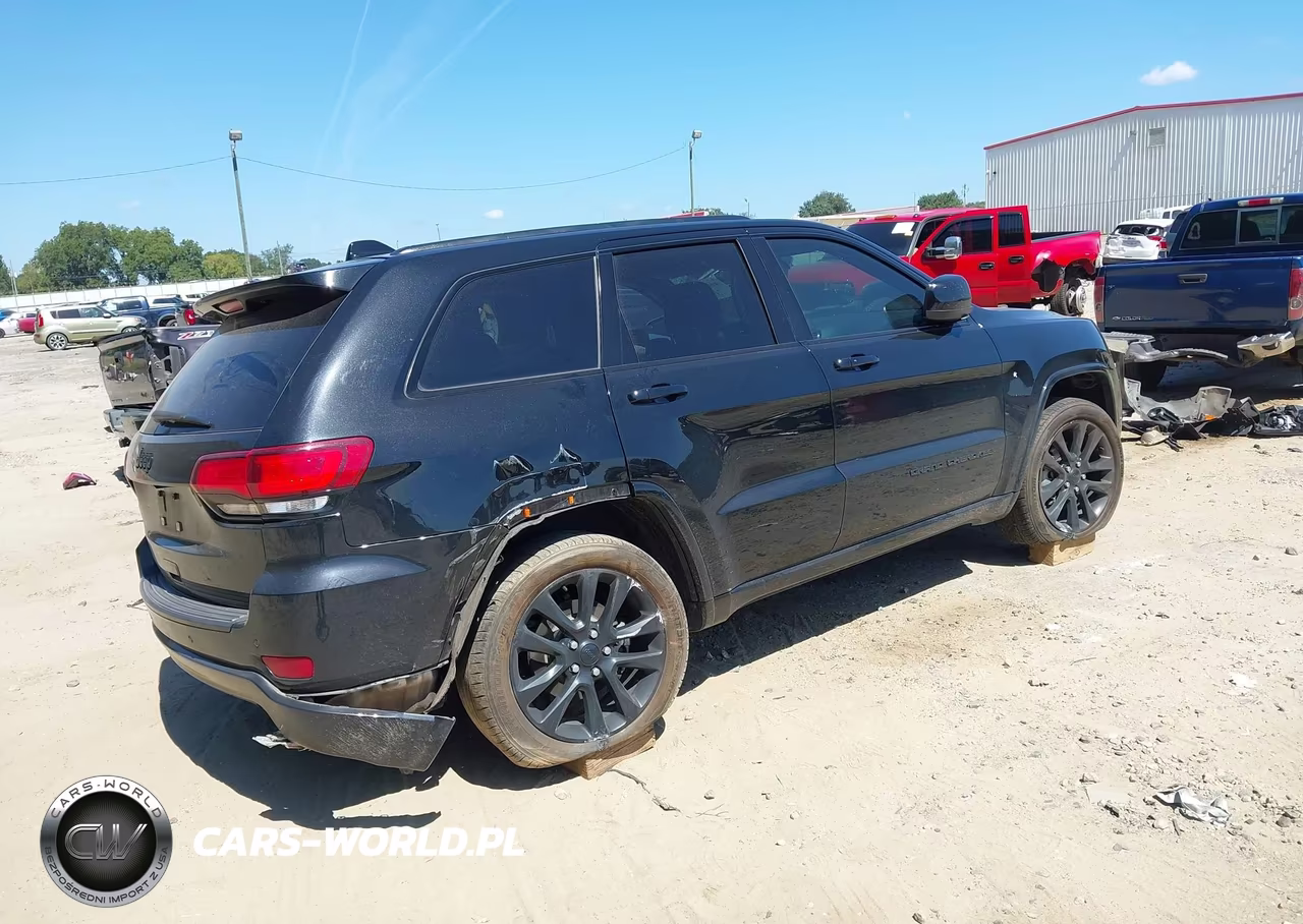 2019 Jeep Grand Cherokee Altitude 4X2 VIN:1C4RJEAG8KC614552 - 4