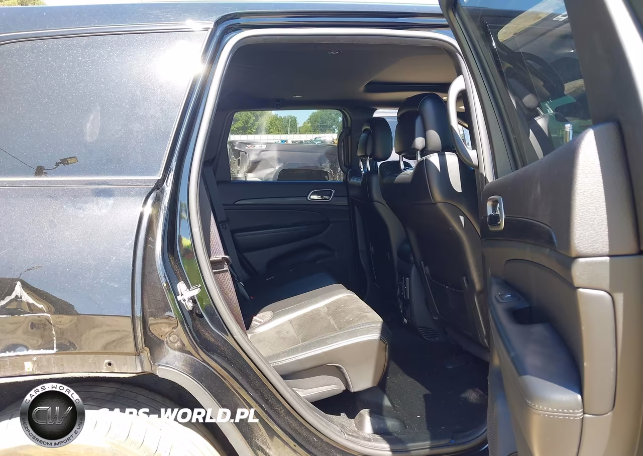 2019 Jeep Grand Cherokee Altitude 4X2 VIN:1C4RJEAG8KC614552 - 8