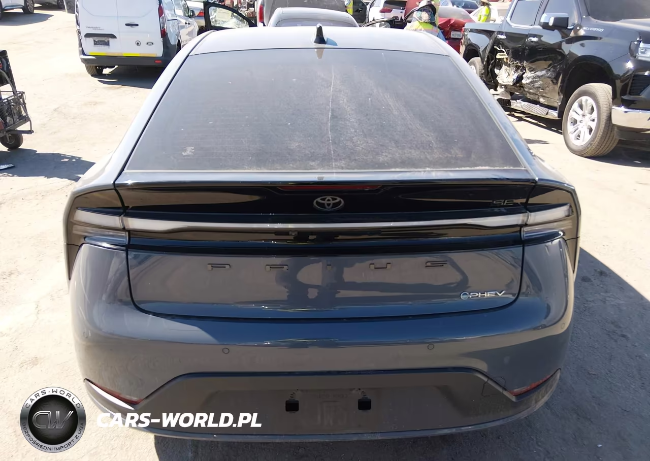 2026 Toyota Prius Plug-In Hybrid Se VIN:JTDACACU9T3056540 - 16
