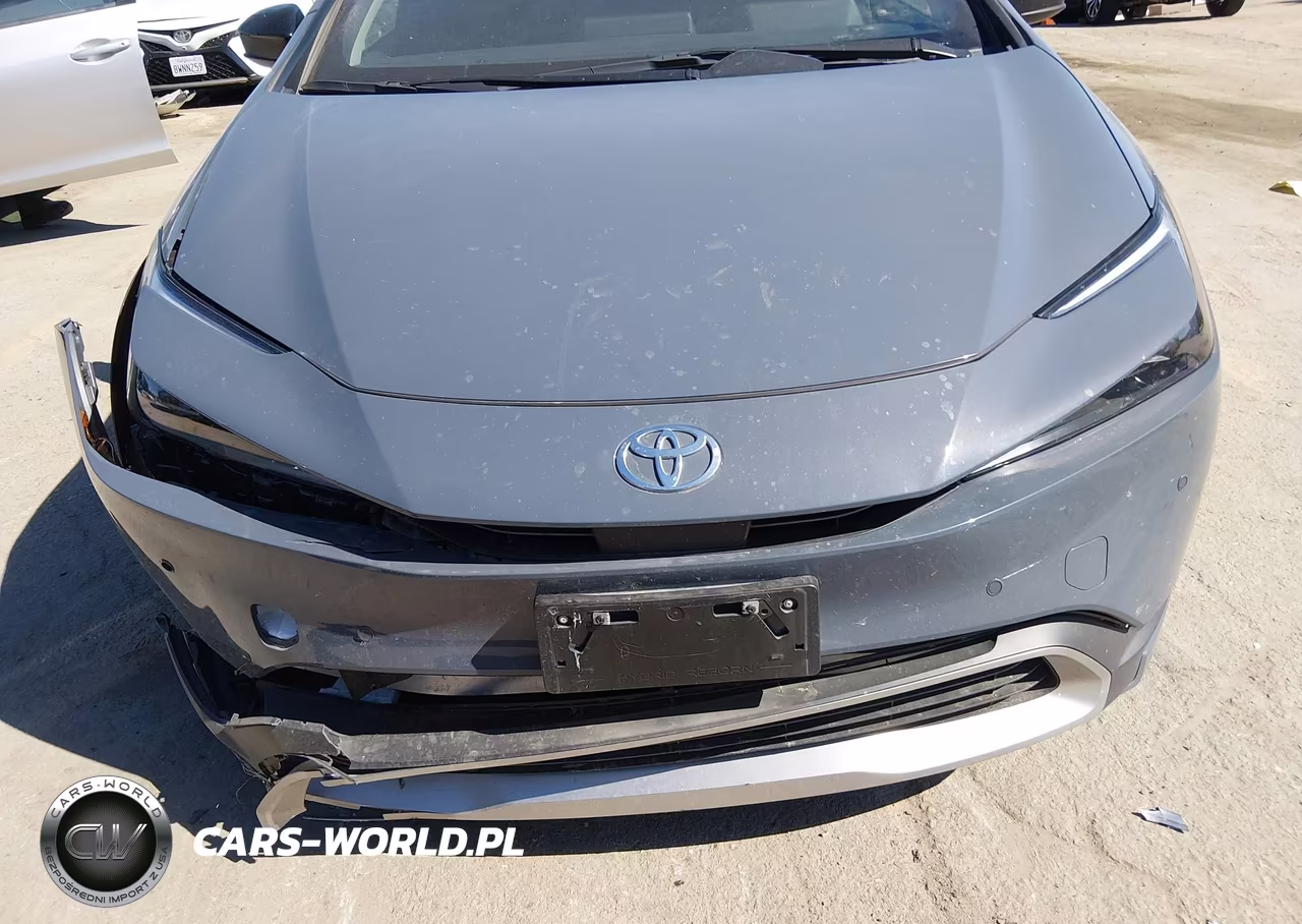 2026 Toyota Prius Plug-In Hybrid Se VIN:JTDACACU9T3056540 - 17