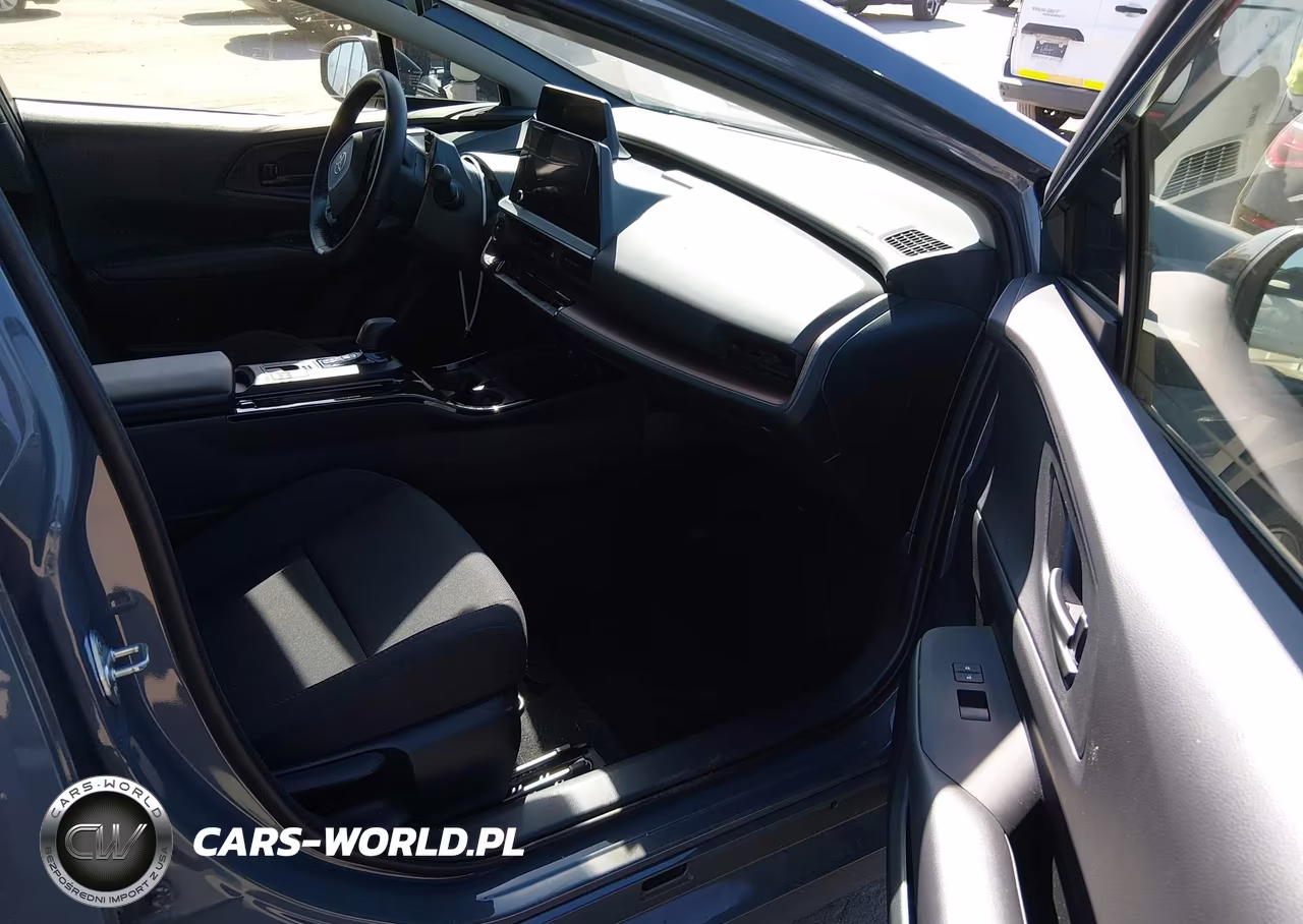 2026 Toyota Prius Plug-In Hybrid Se VIN:JTDACACU9T3056540 - 5