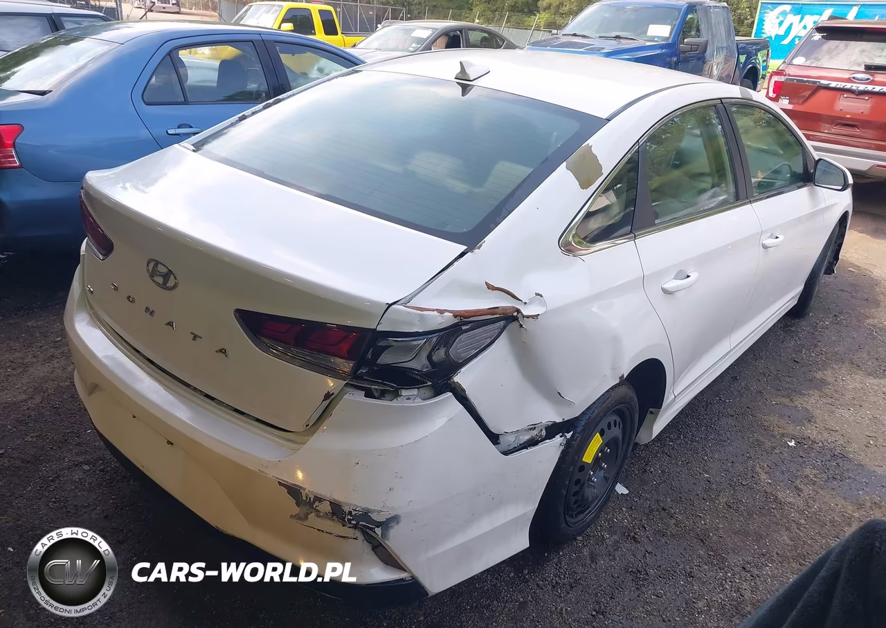 2018 Hyundai Sonata Se VIN:5NPE24AF5JH645869 - 4