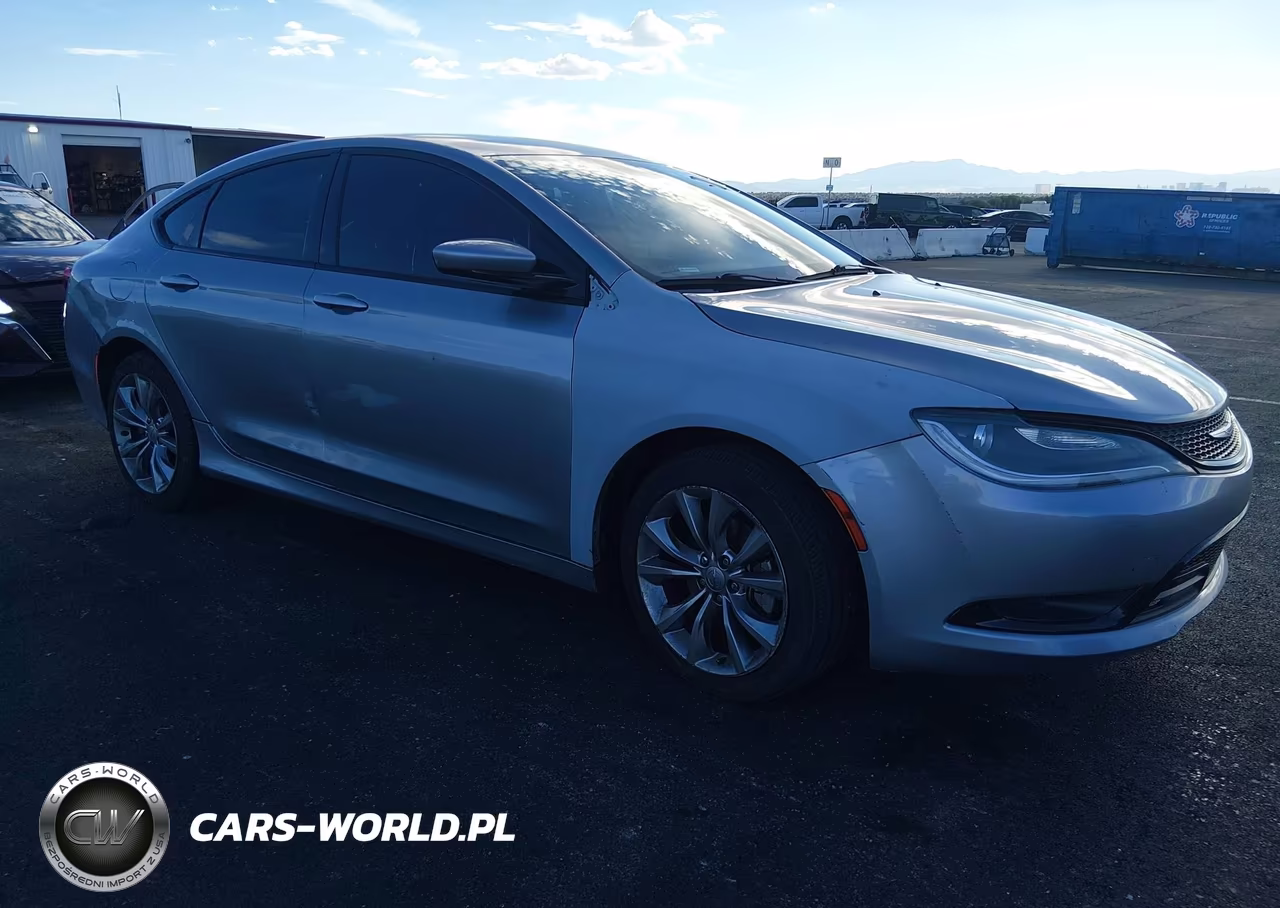 2015 Chrysler 200 S