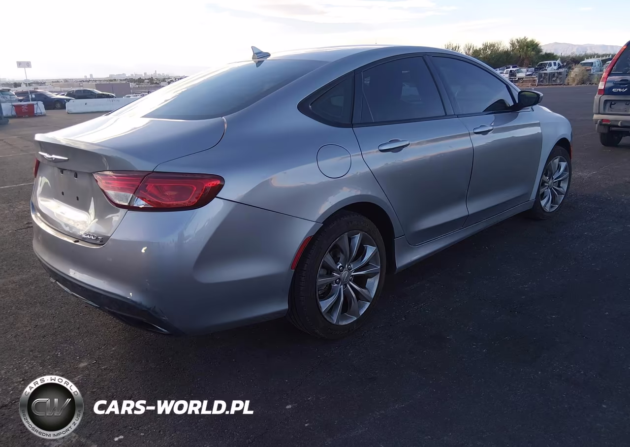 2015 Chrysler 200 S VIN:1C3CCCBBXFN511770 - 4