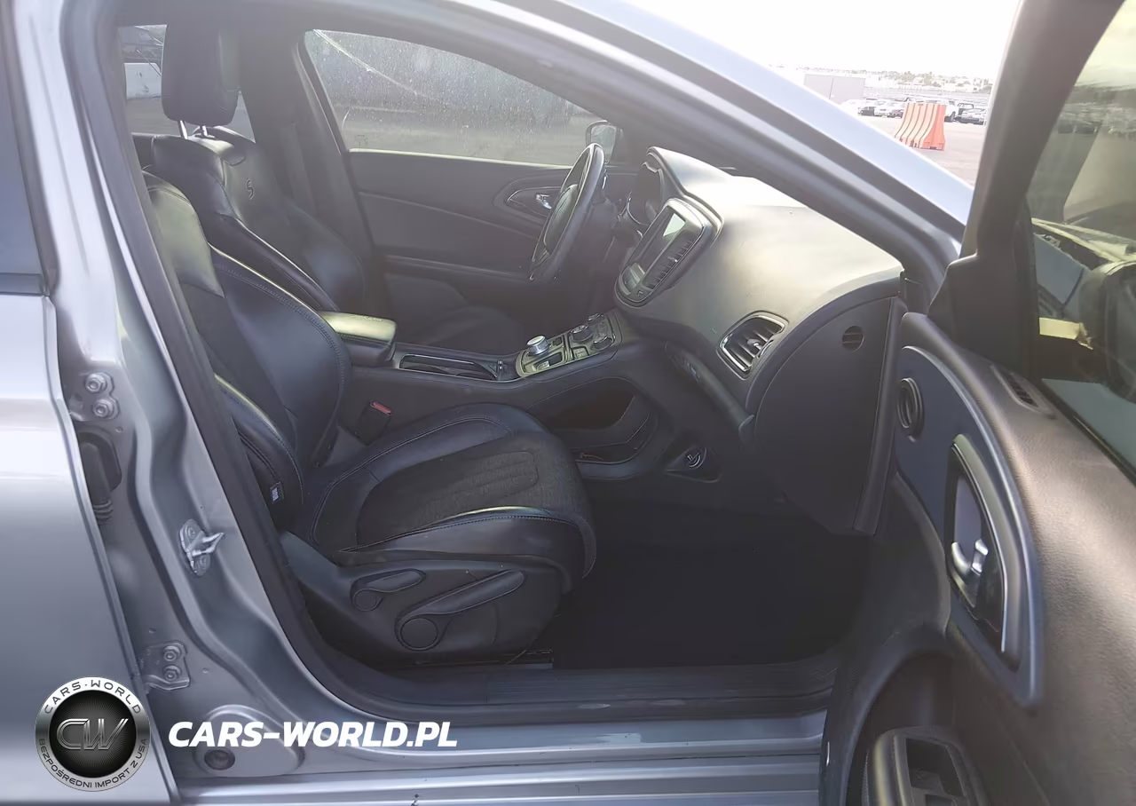2015 Chrysler 200 S VIN:1C3CCCBBXFN511770 - 5