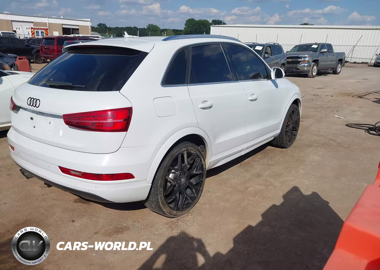 2017 Audi Q3 2.0T Premium VIN:WA1JCCFS4HR008707 - 4