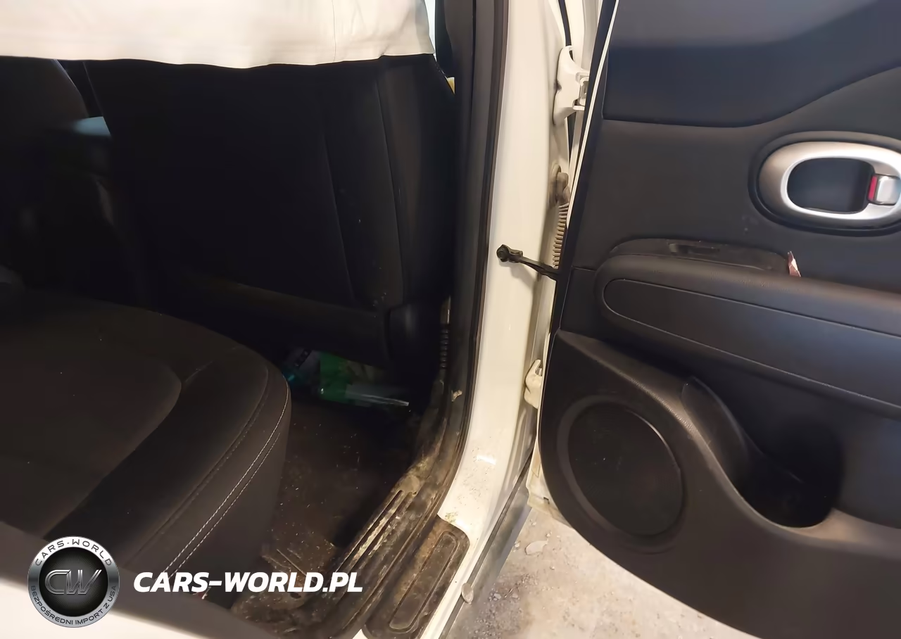 2016 Kia Soul VIN:KNDJN2A21G7380436 - 8