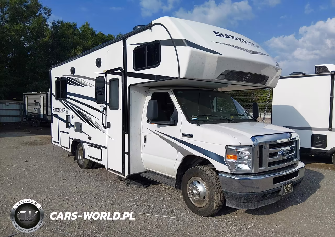 2023 Ford E-350 Cutaway