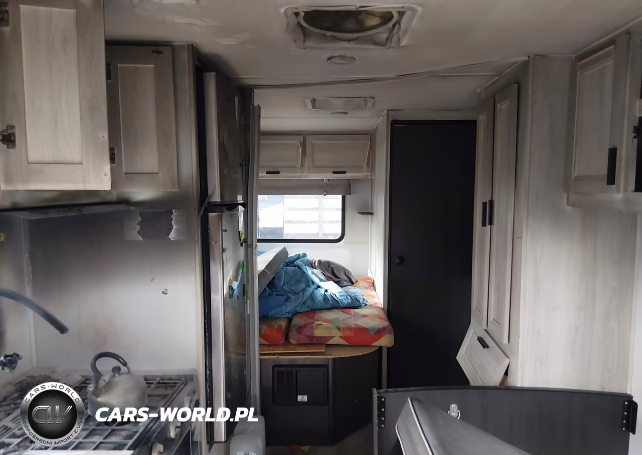 2023 Ford E-350 Cutaway VIN:1FDWE3FN4PDD01983 - 7