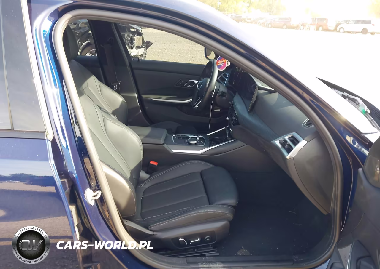 2025 BMW 330I xDrive VIN:3MW89CW09S8F23962 - 5