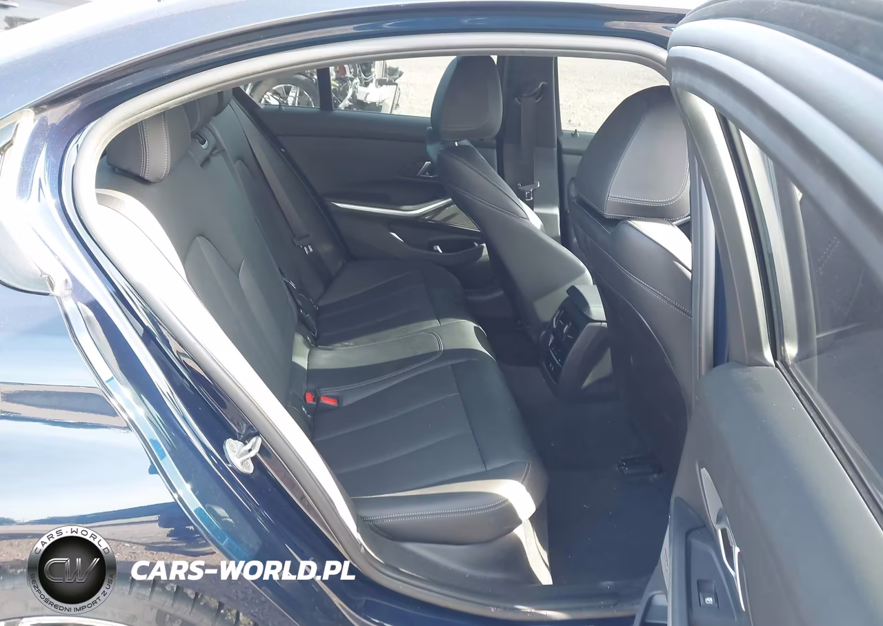 2025 BMW 330I xDrive VIN:3MW89CW09S8F23962 - 8