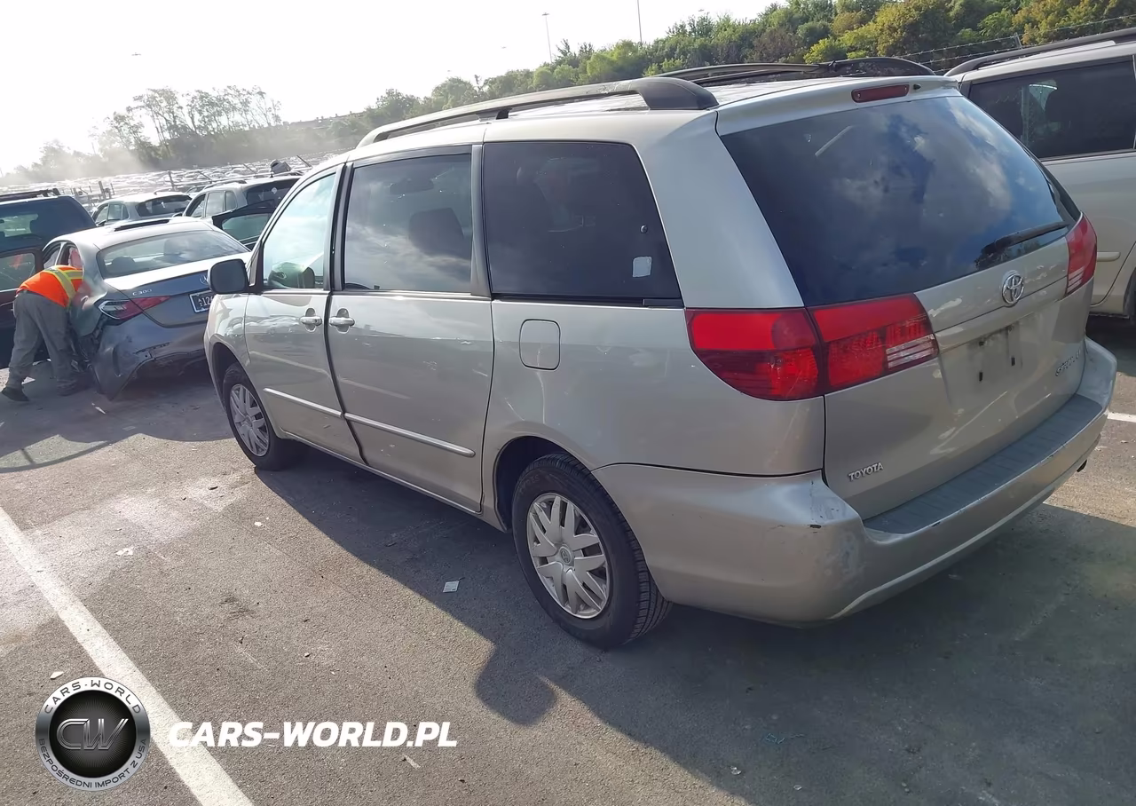2004 Toyota Sienna Le VIN:5TDZA23C04S126755 - 3