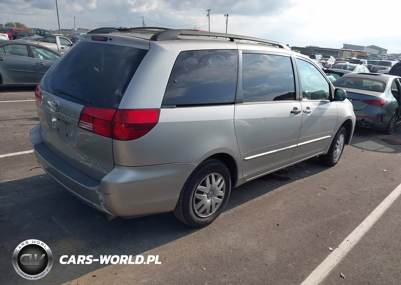 2004 Toyota Sienna Le VIN:5TDZA23C04S126755 - 4