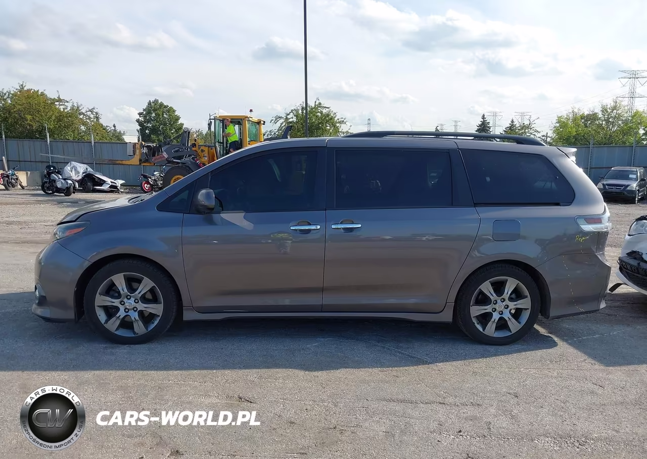 2015 Toyota Sienna Se 8 Passenger VIN:5TDXK3DC1FS527579 - 14