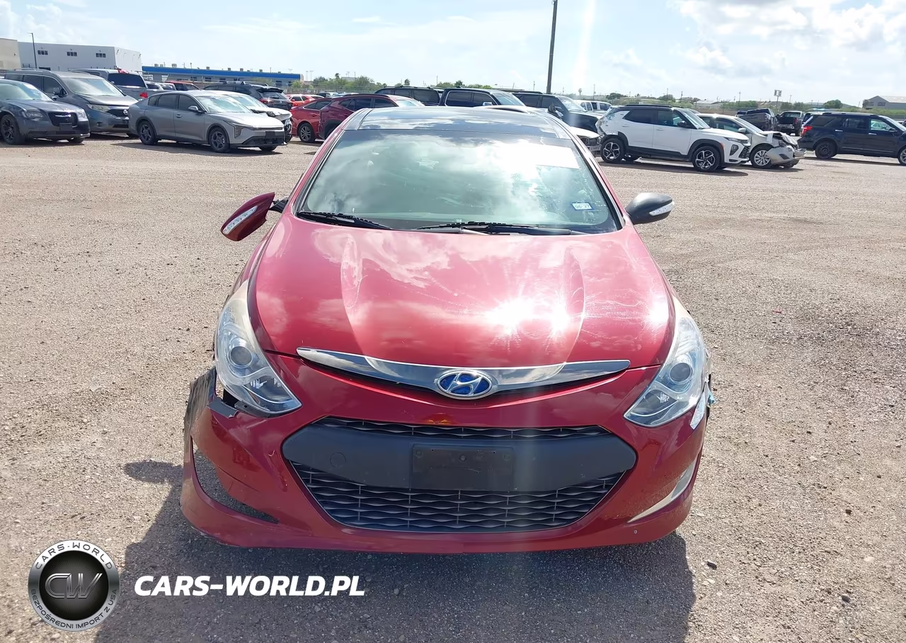 2012 Hyundai Sonata Hybrid VIN:KMHEC4A42CA040256 - 13