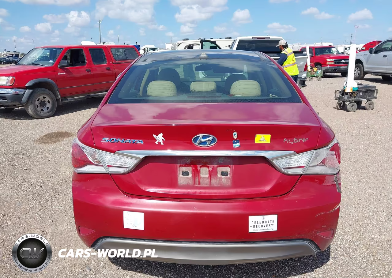 2012 Hyundai Sonata Hybrid VIN:KMHEC4A42CA040256 - 17