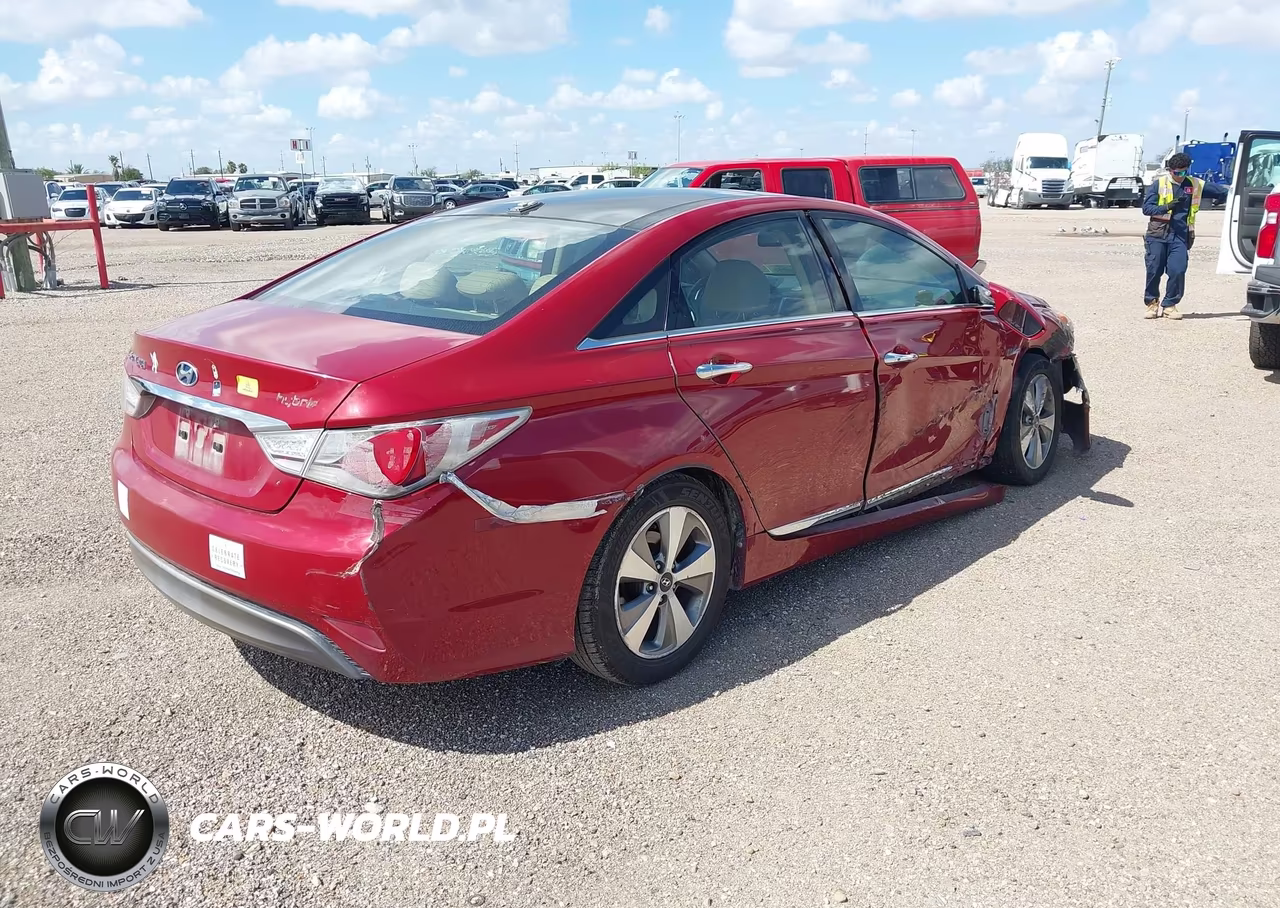 2012 Hyundai Sonata Hybrid VIN:KMHEC4A42CA040256 - 4