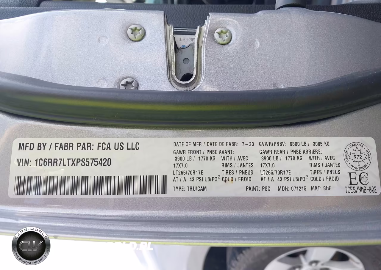 2023 Ram 1500 Classic Slt VIN:1C6RR7LTXPS575420 - 9