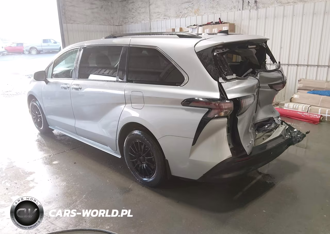 2025 Toyota Sienna Le VIN:5TDKSKFC9SS187061 - 3