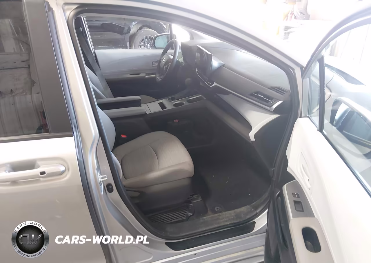 2025 Toyota Sienna Le VIN:5TDKSKFC9SS187061 - 5