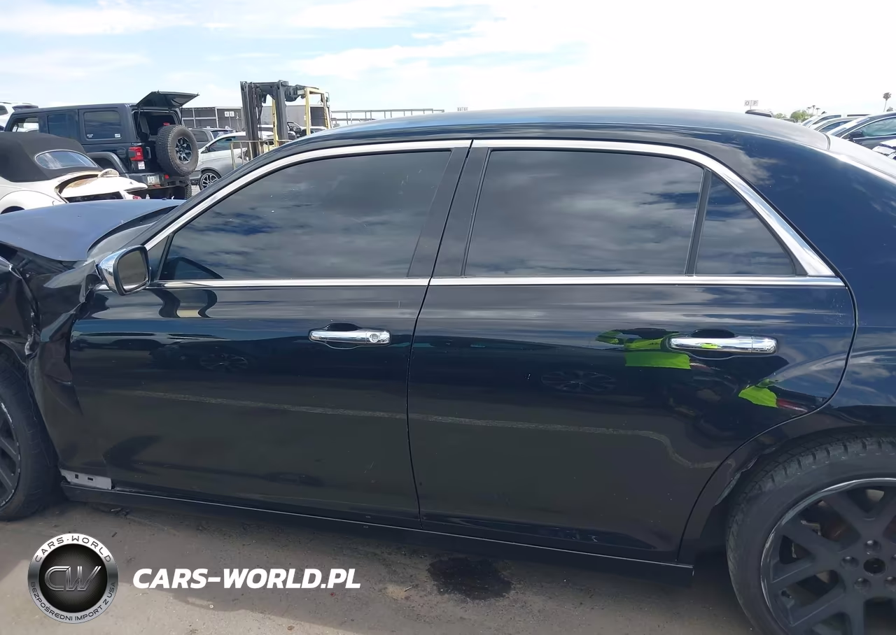 2013 Chrysler 300C VIN:2C3CCAETXDH650392 - 14