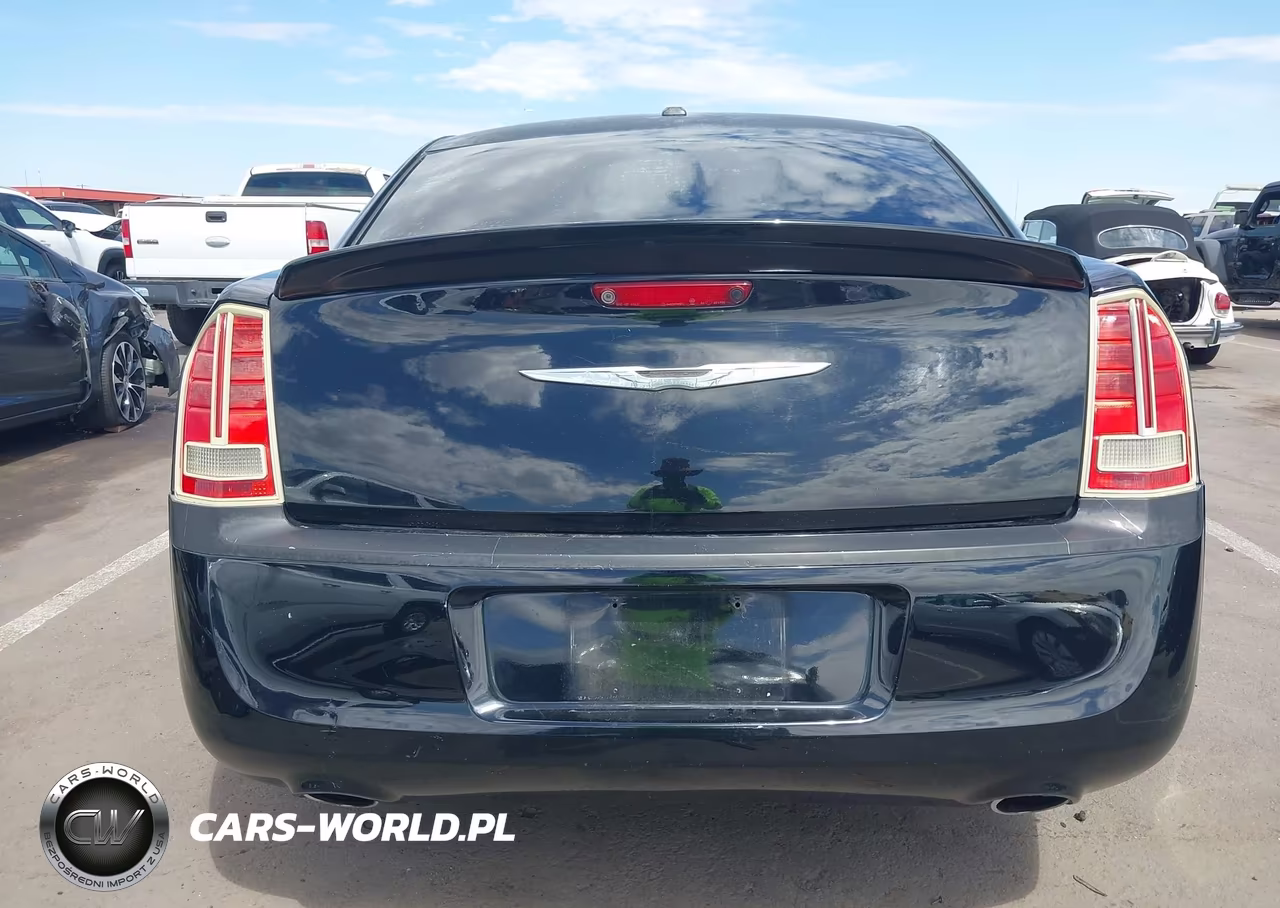 2013 Chrysler 300C VIN:2C3CCAETXDH650392 - 16