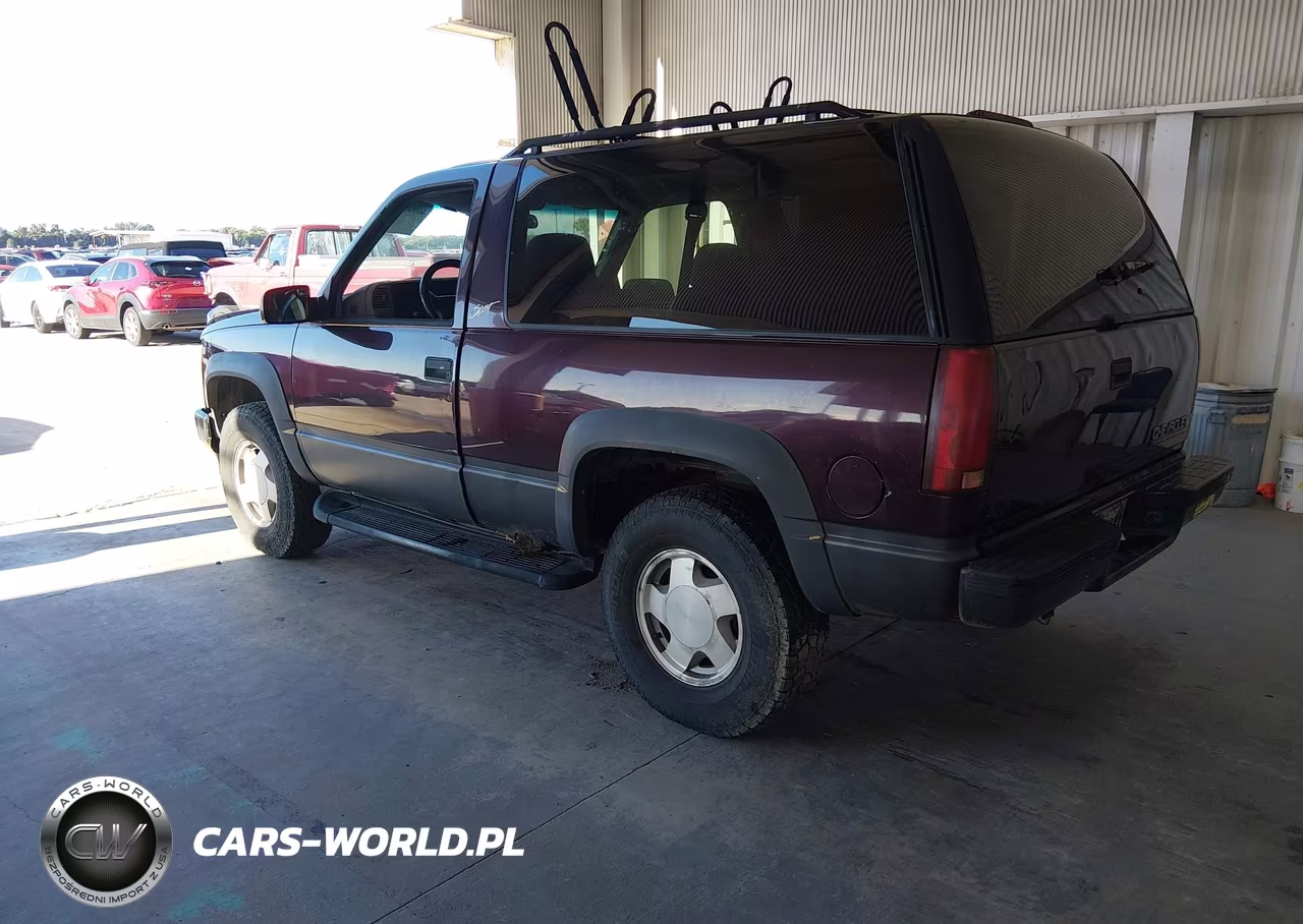 1997 Chevrolet Tahoe VIN:3GNEK18RXVG113215 - 3