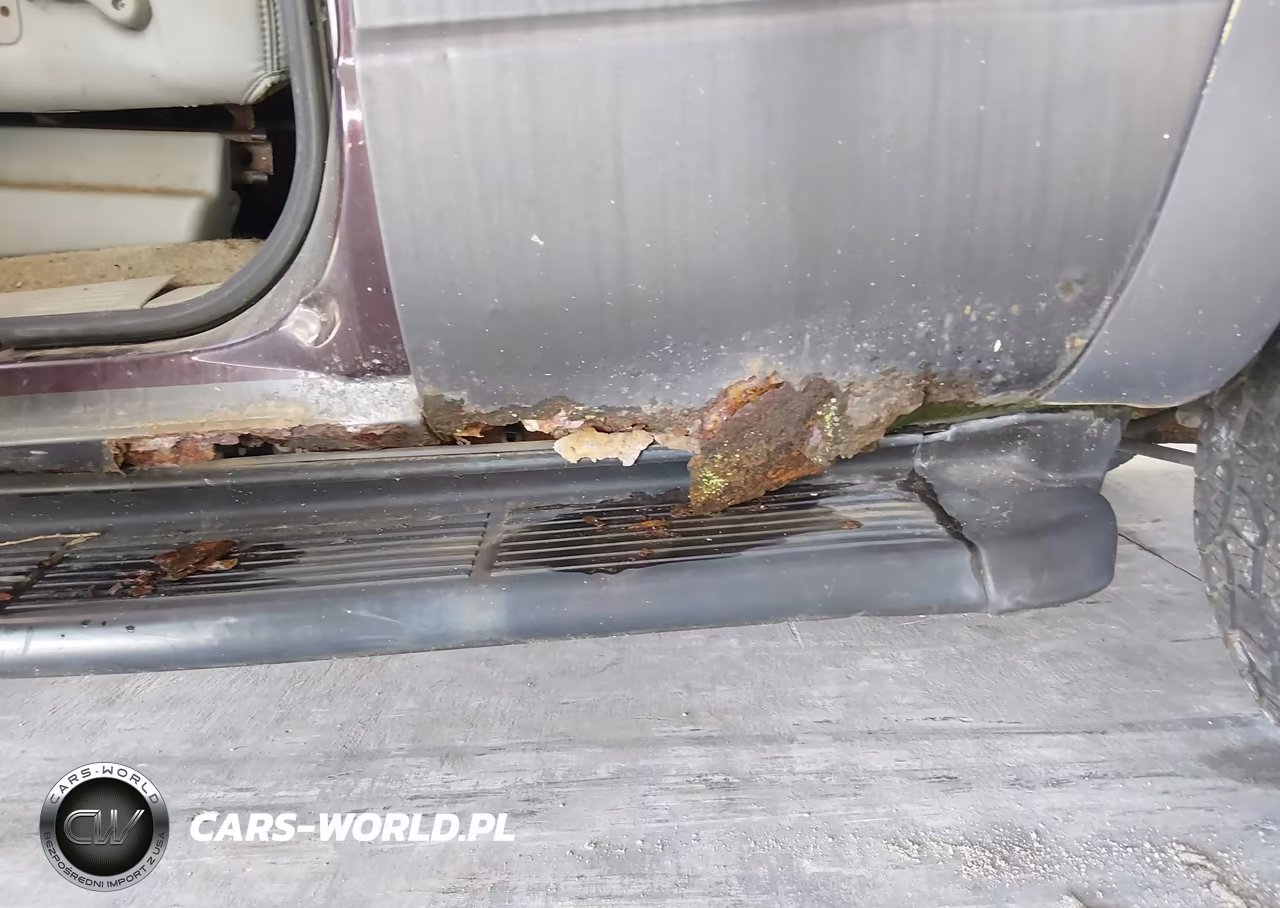 1997 Chevrolet Tahoe VIN:3GNEK18RXVG113215 - 6