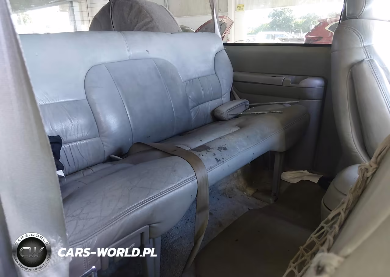 1997 Chevrolet Tahoe VIN:3GNEK18RXVG113215 - 8