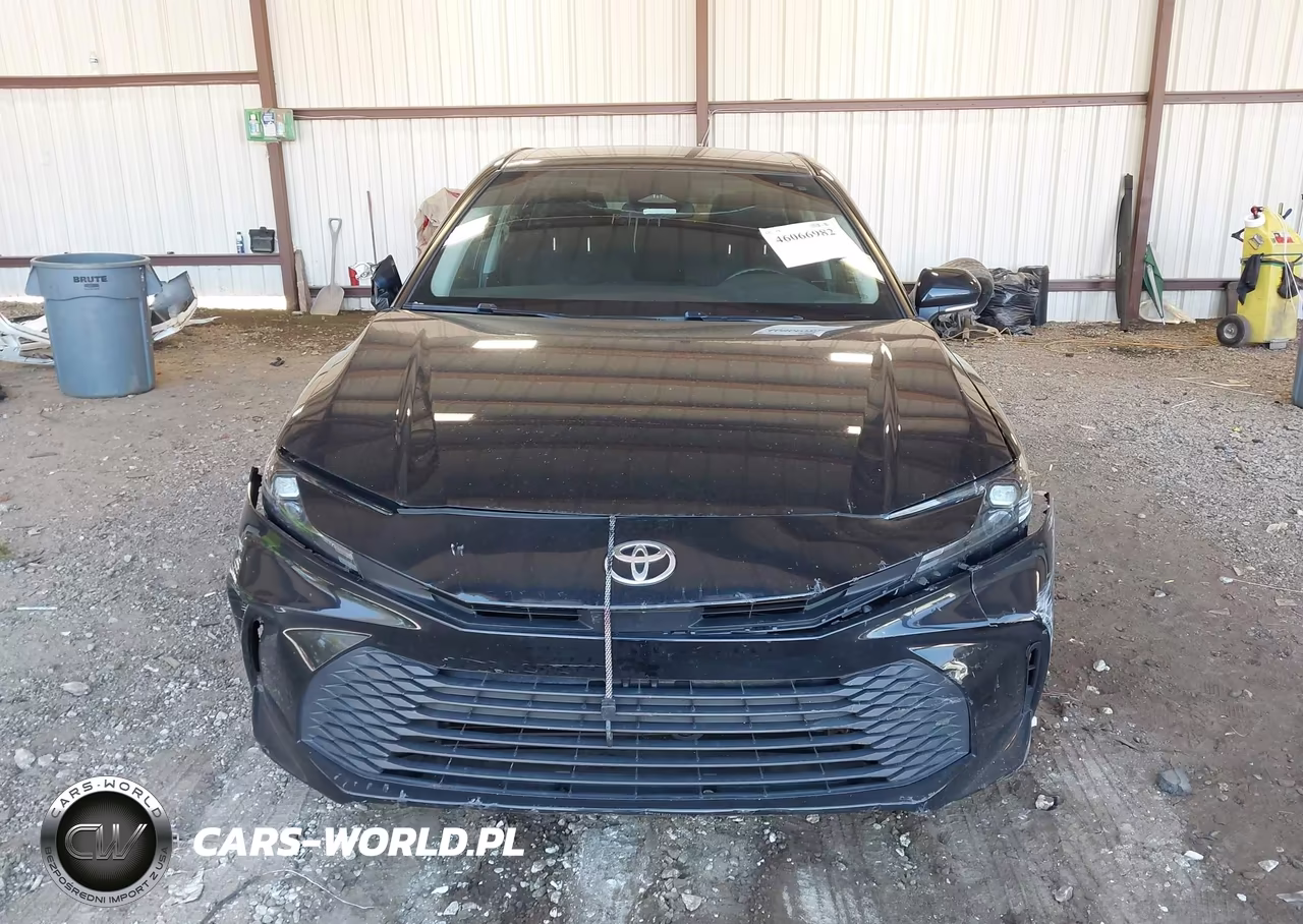 2025 Toyota Camry Le VIN:4T1DAACK9SU000166 - 12