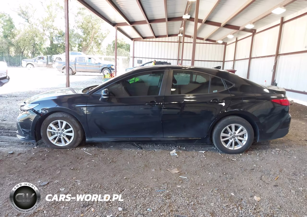 2025 Toyota Camry Le VIN:4T1DAACK9SU000166 - 14