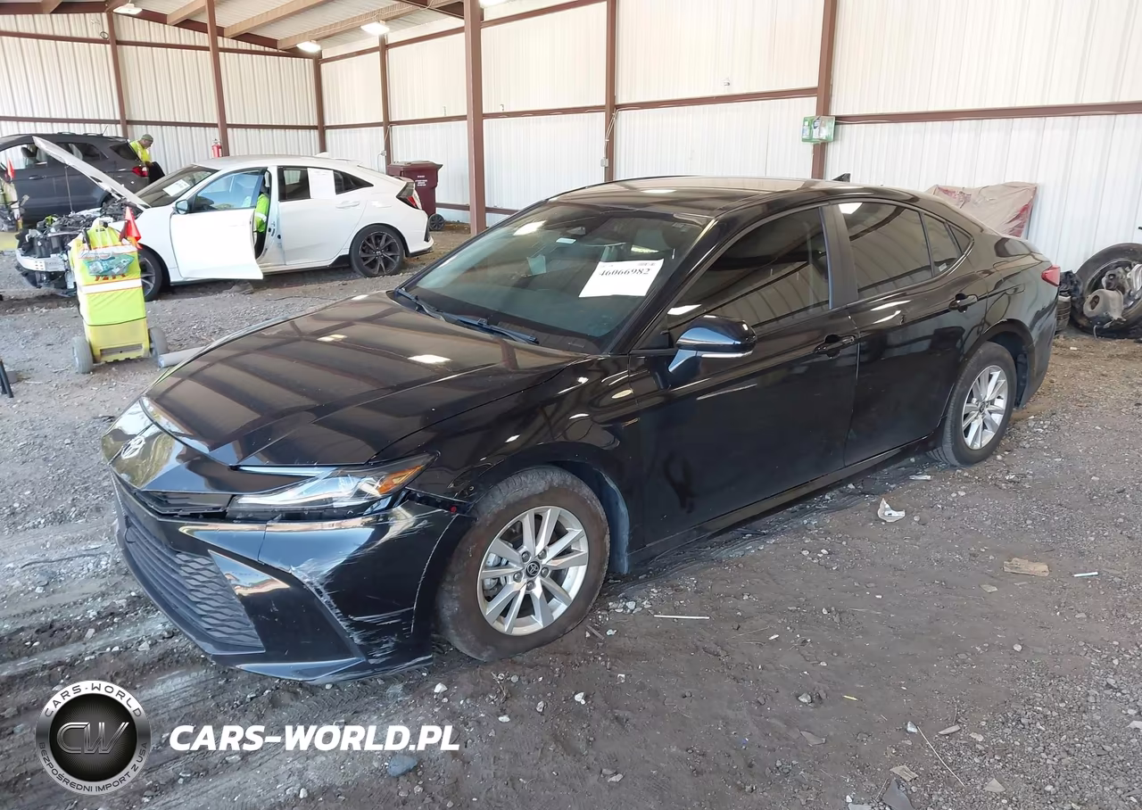 2025 Toyota Camry Le VIN:4T1DAACK9SU000166 - 2