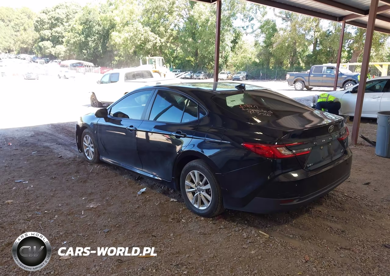 2025 Toyota Camry Le VIN:4T1DAACK9SU000166 - 3