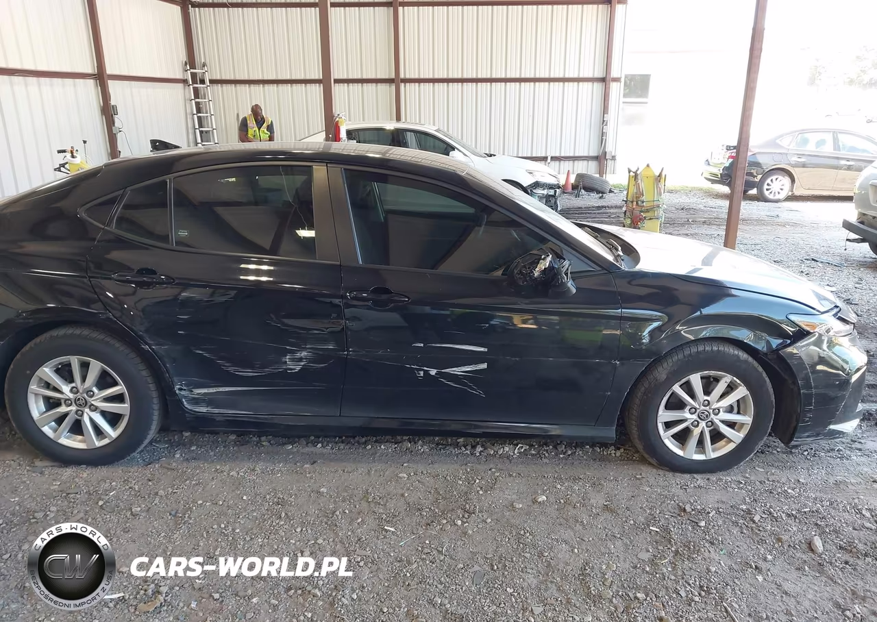 2025 Toyota Camry Le VIN:4T1DAACK9SU000166 - 6