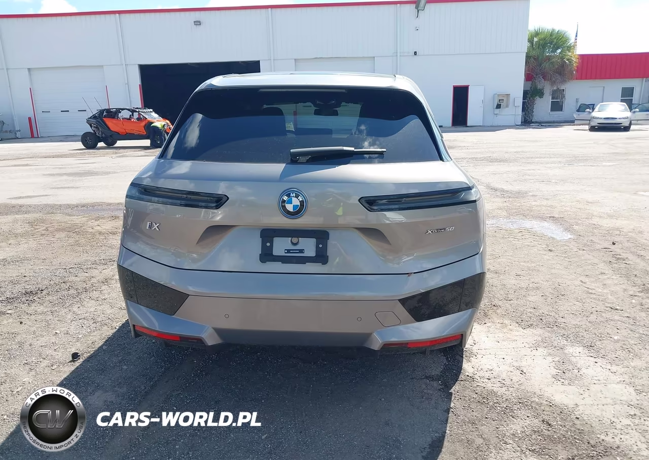 2024 BMW Ix xDrive50 VIN:WB523CF04RCP88295 - 16