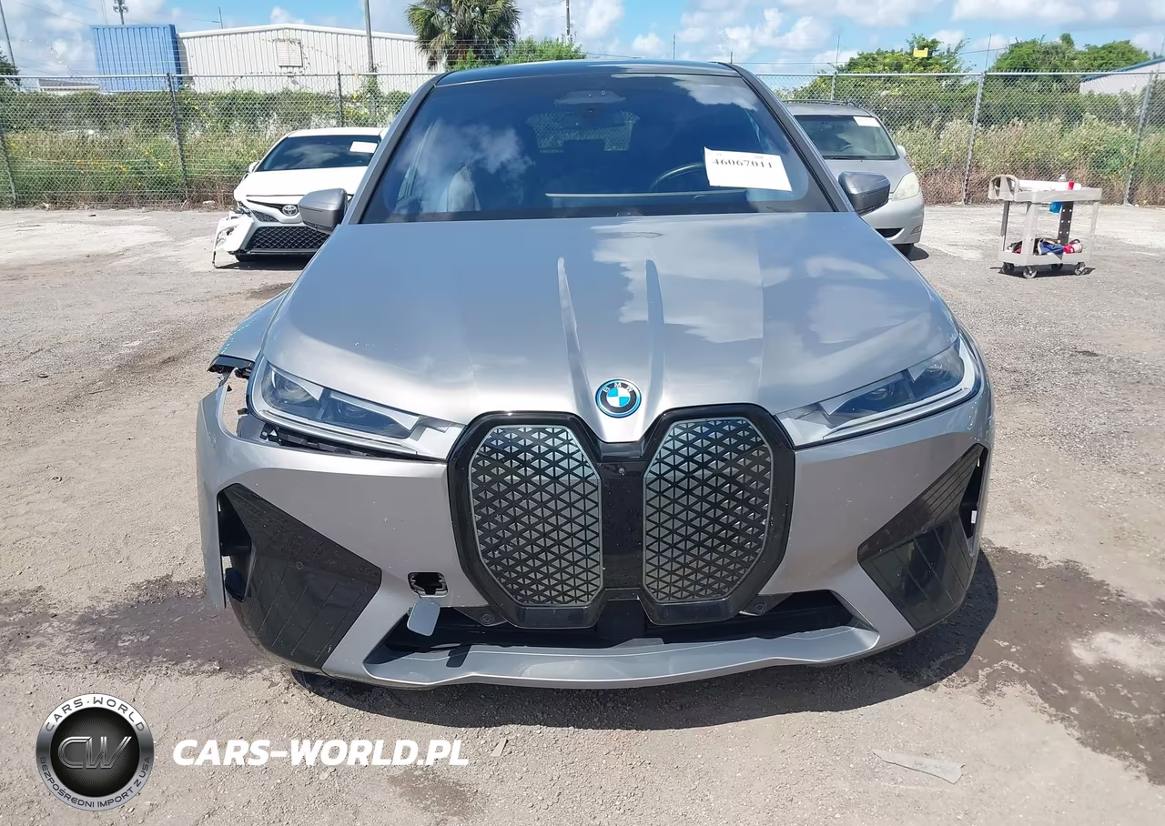 2024 BMW Ix xDrive50 VIN:WB523CF04RCP88295 - 19
