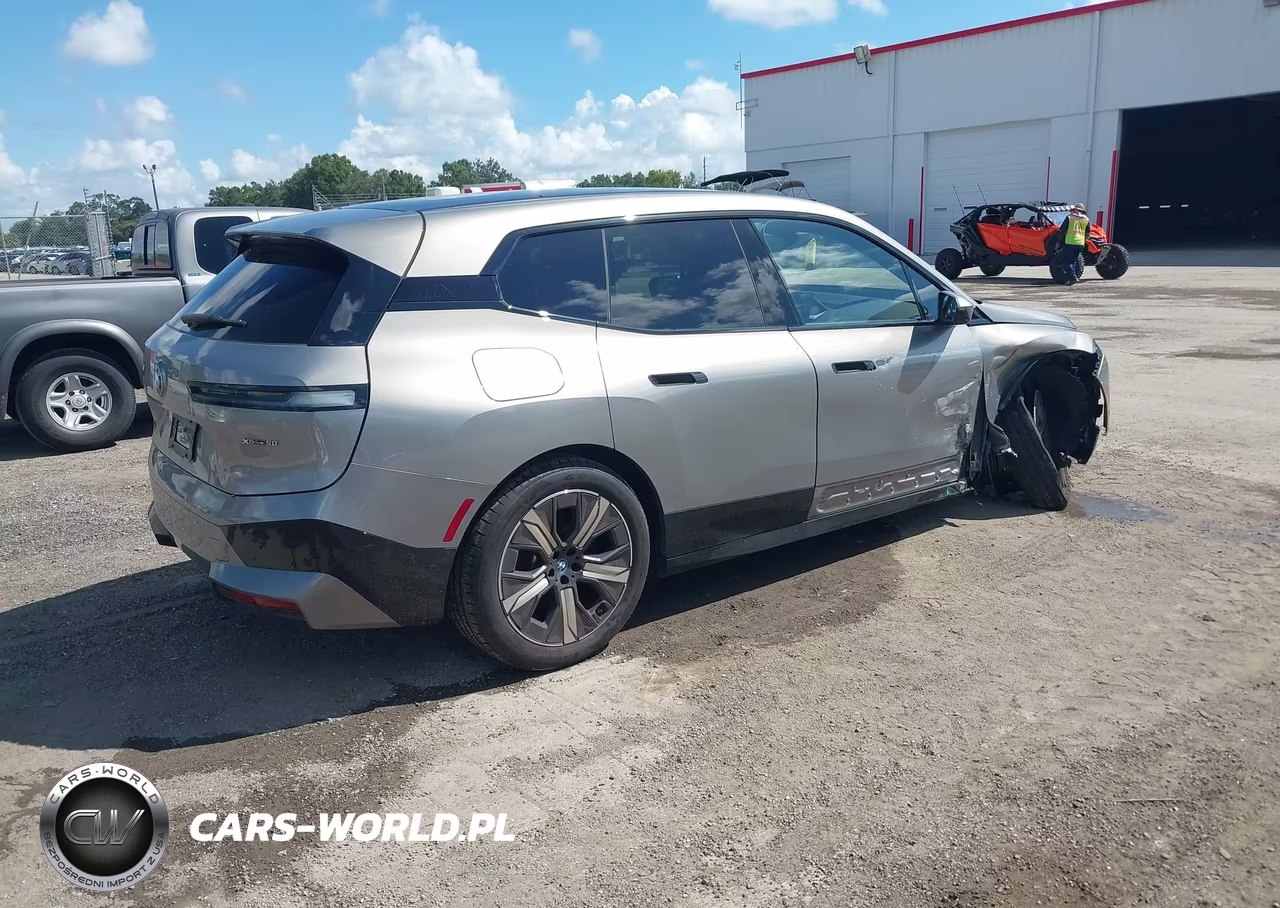 2024 BMW Ix xDrive50 VIN:WB523CF04RCP88295 - 4