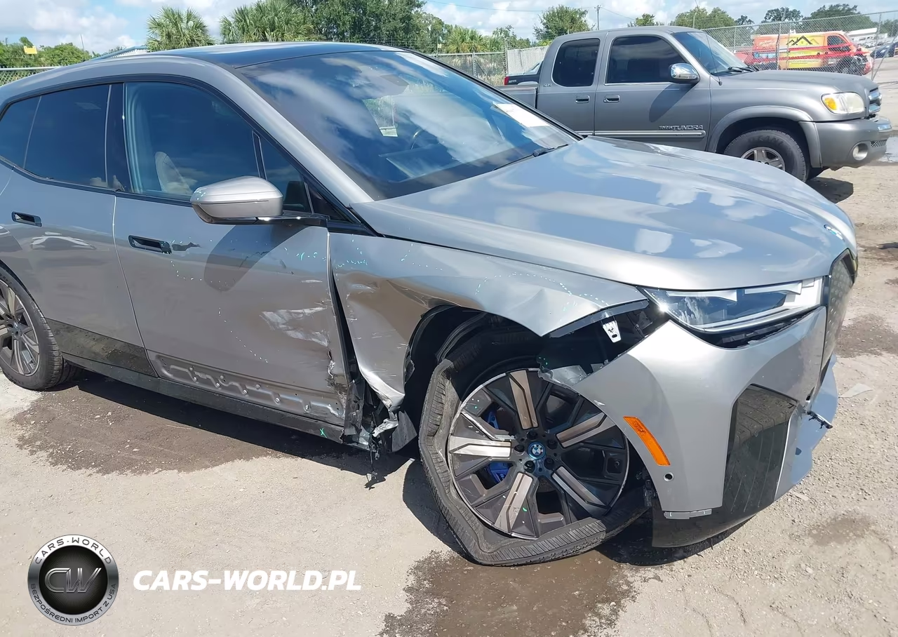 2024 BMW Ix xDrive50 VIN:WB523CF04RCP88295 - 6