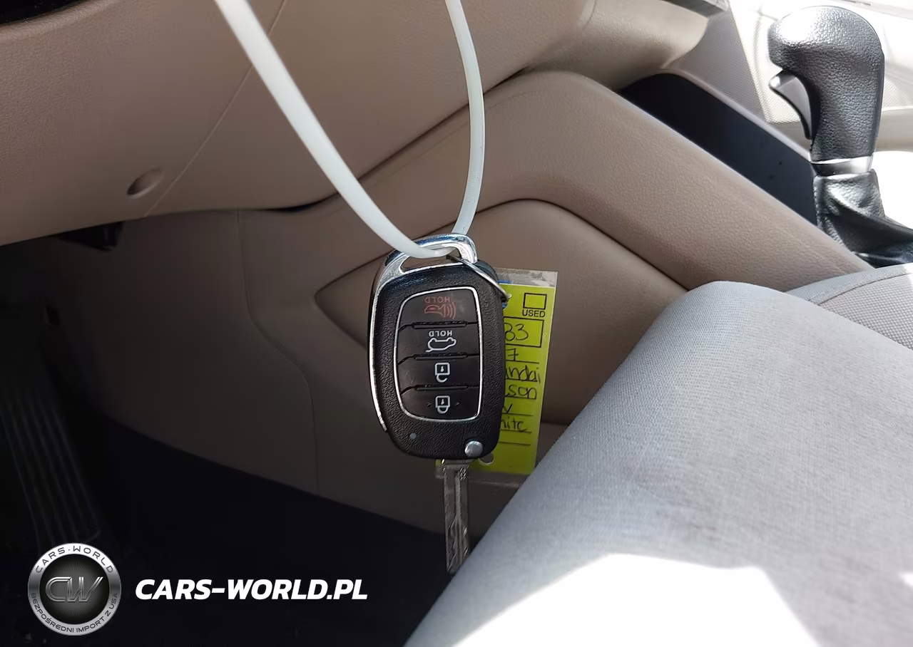 2017 Hyundai Tucson Se VIN:KM8J33A44HU575667 - 11