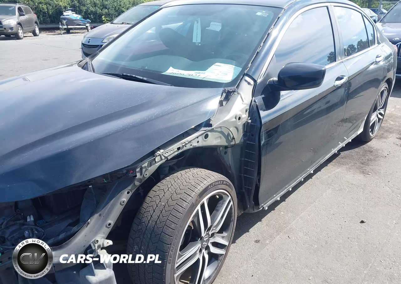 2017 Honda Accord Sport Se VIN:1HGCR2F18HA180396 - 17