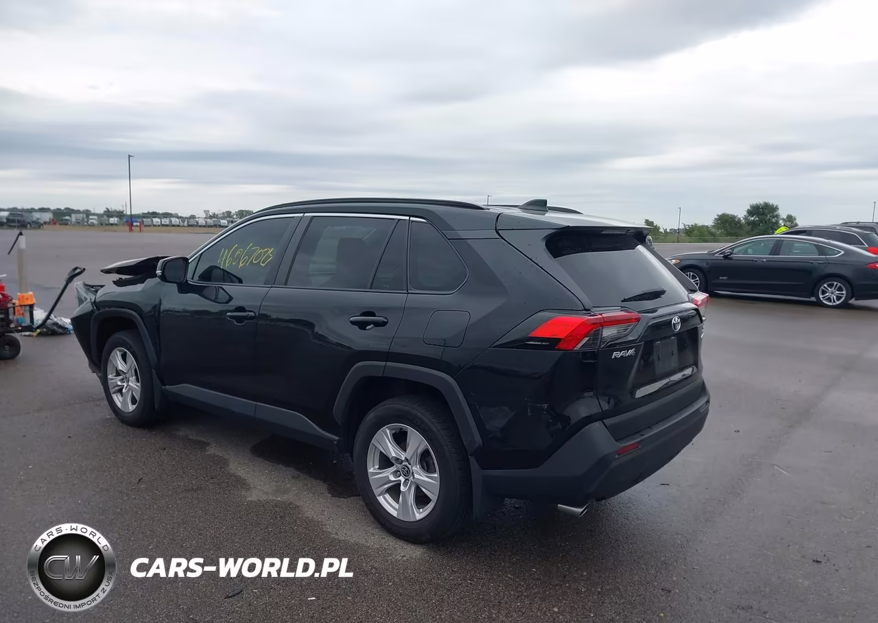 2021 Toyota Rav4 Xle VIN:2T3P1RFV7MC224422 - 3