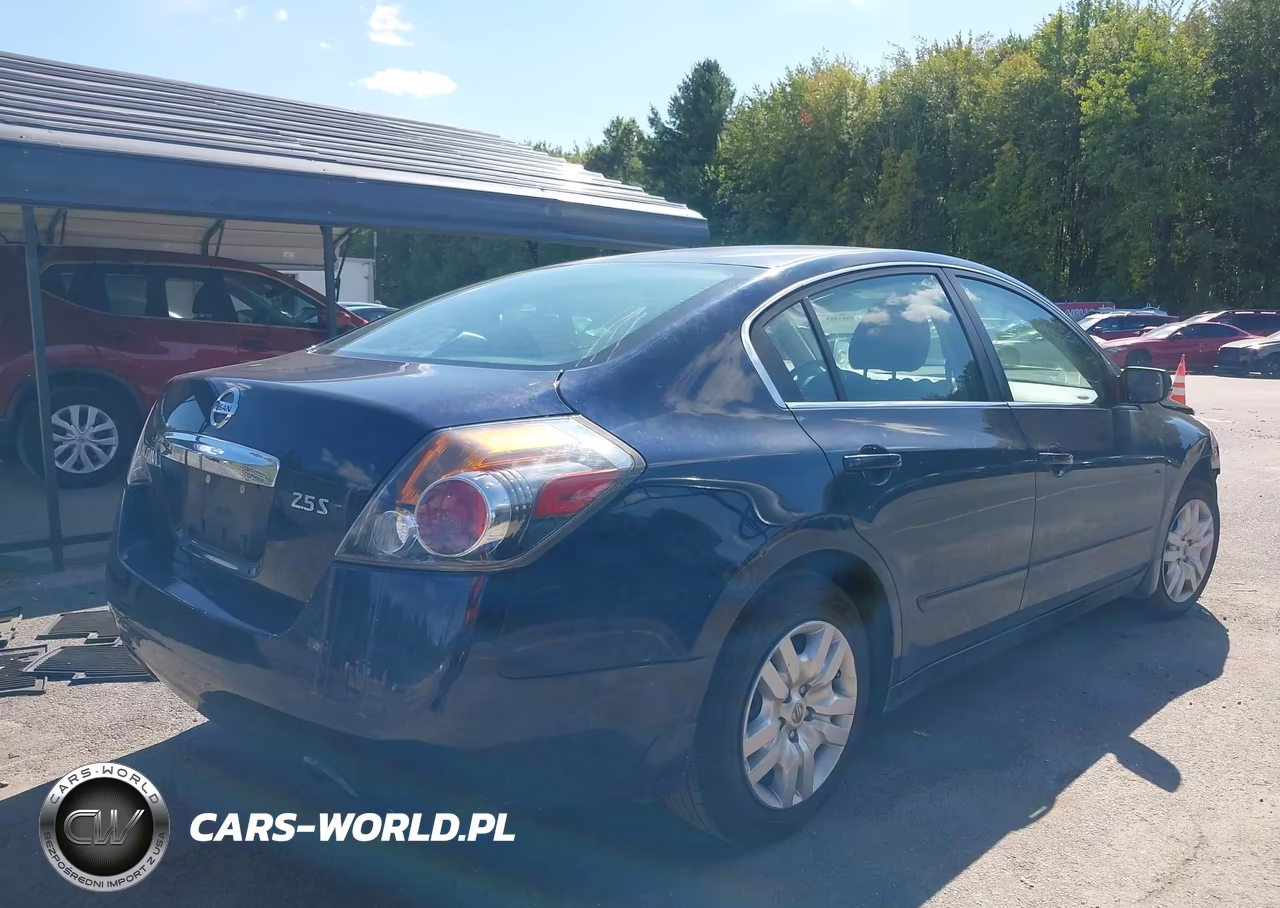 2011 Nissan Altima 2.5 S VIN:1N4AL2APXBN506241 - 4
