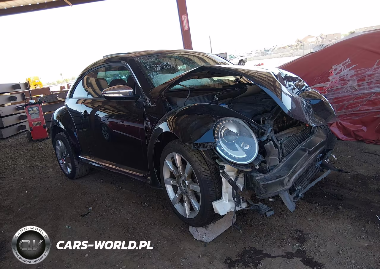2013 Volkswagen Beetle 2.5L-2.5L Fender Edition